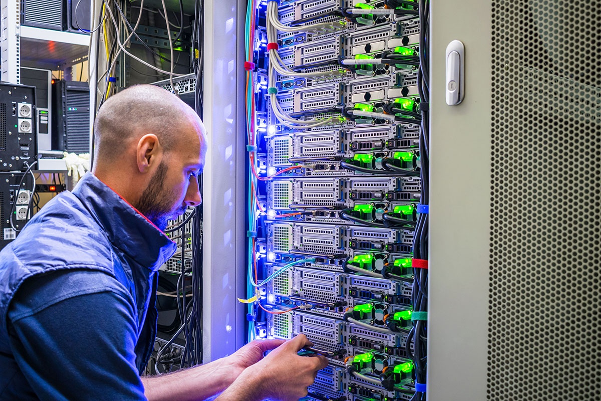 End-to-end infrastructure management services